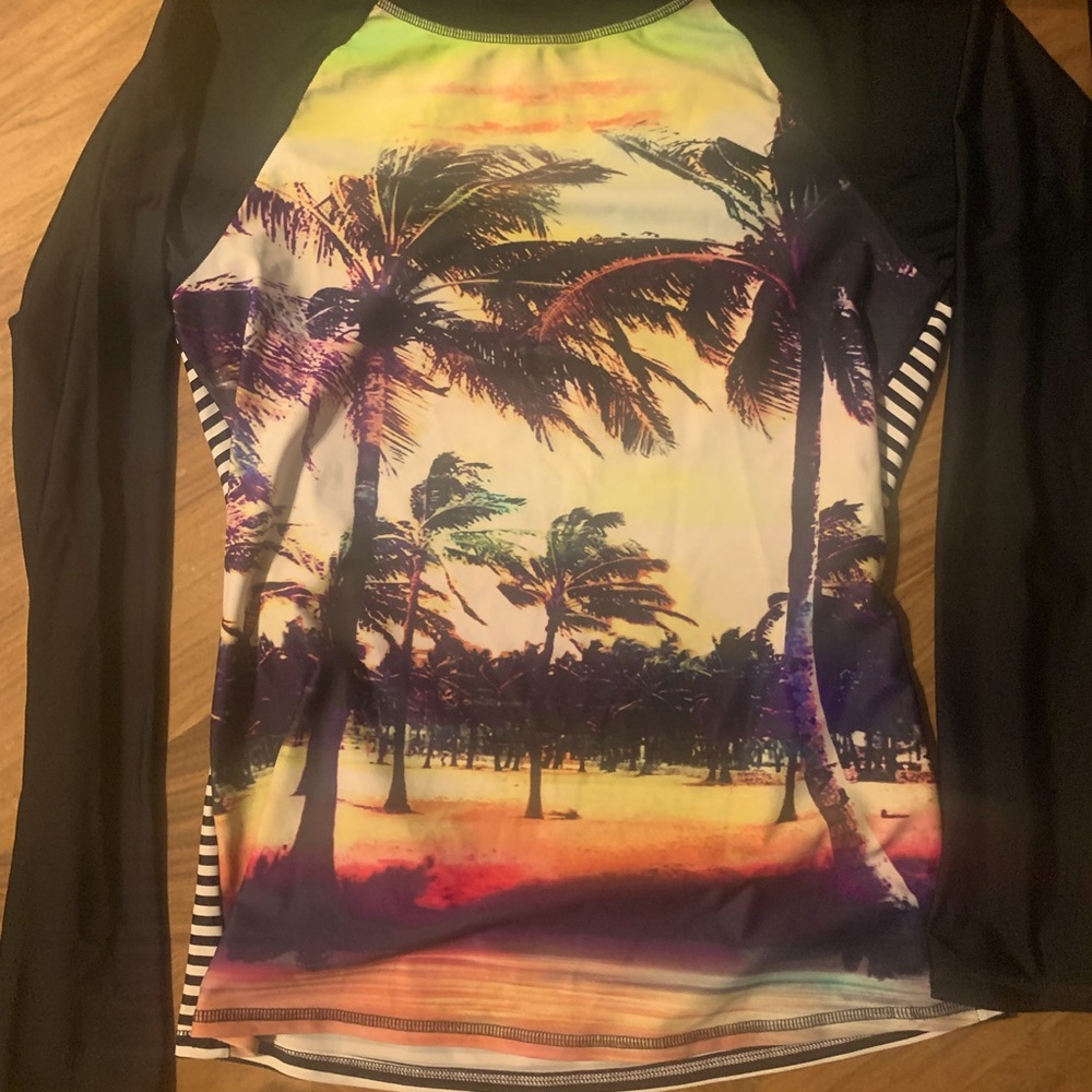 Roxy Rashguard Women’s Medium